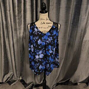 Torrid Blue Floral Lace Georgette Tank